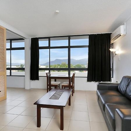 Sunshine Tower Hotel Cairns Esterno foto