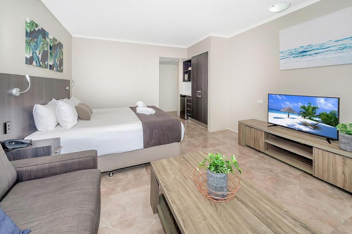 Sunshine Tower Hotel Cairns Esterno foto