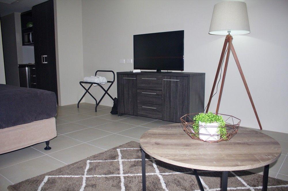 Sunshine Tower Hotel Cairns Esterno foto
