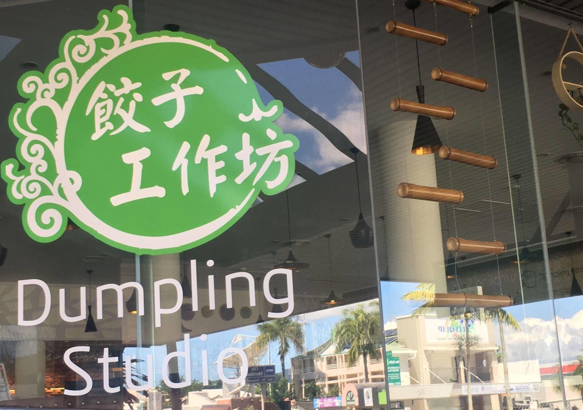 Sunshine Tower Hotel Cairns Esterno foto