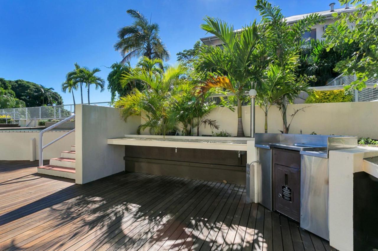 Sunshine Tower Hotel Cairns Esterno foto